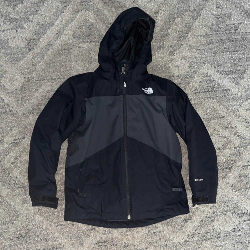 Boys small coat, 2 in 1, you are able to take apart